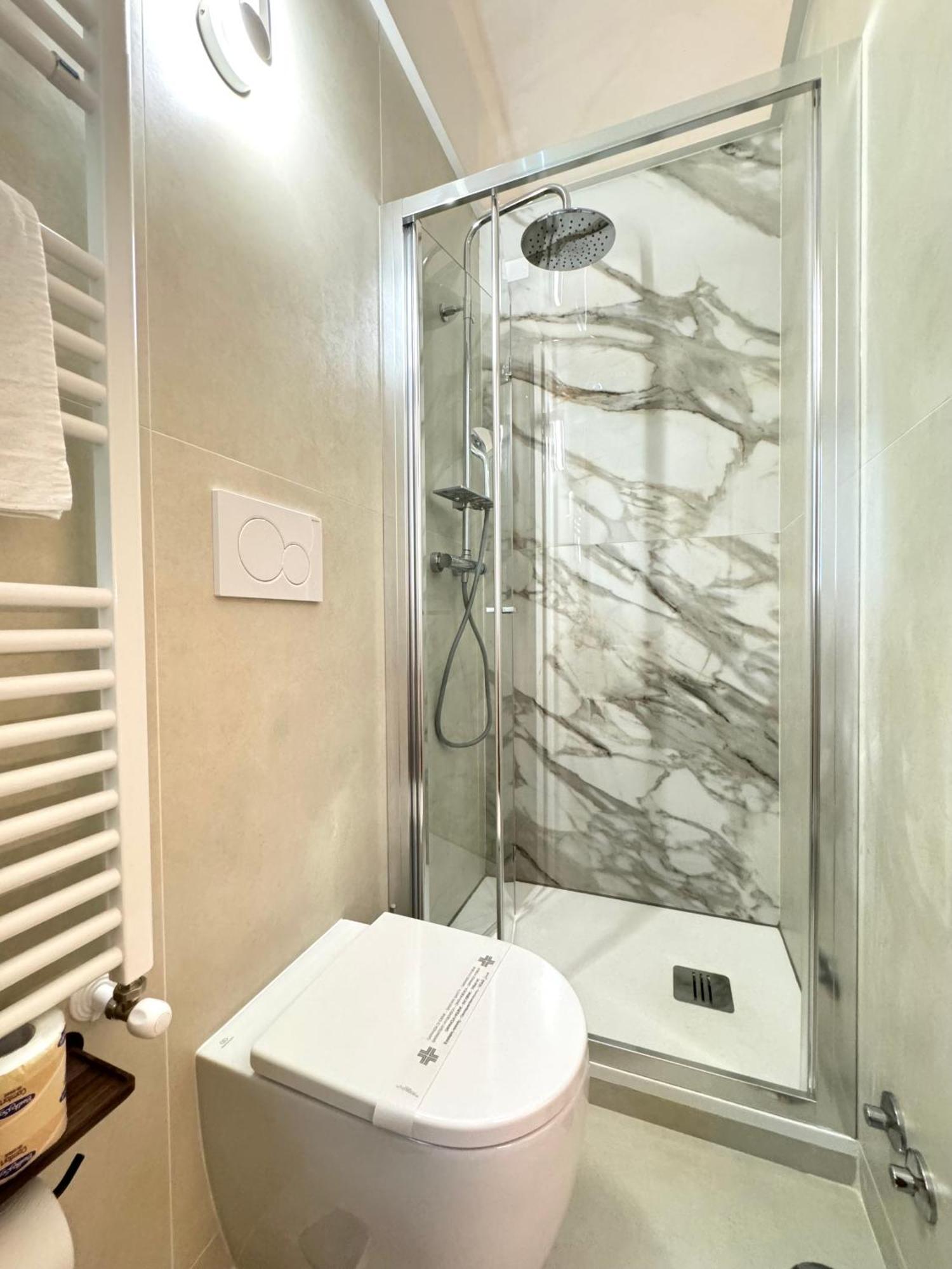May Home Guest House Rome Bagian luar foto