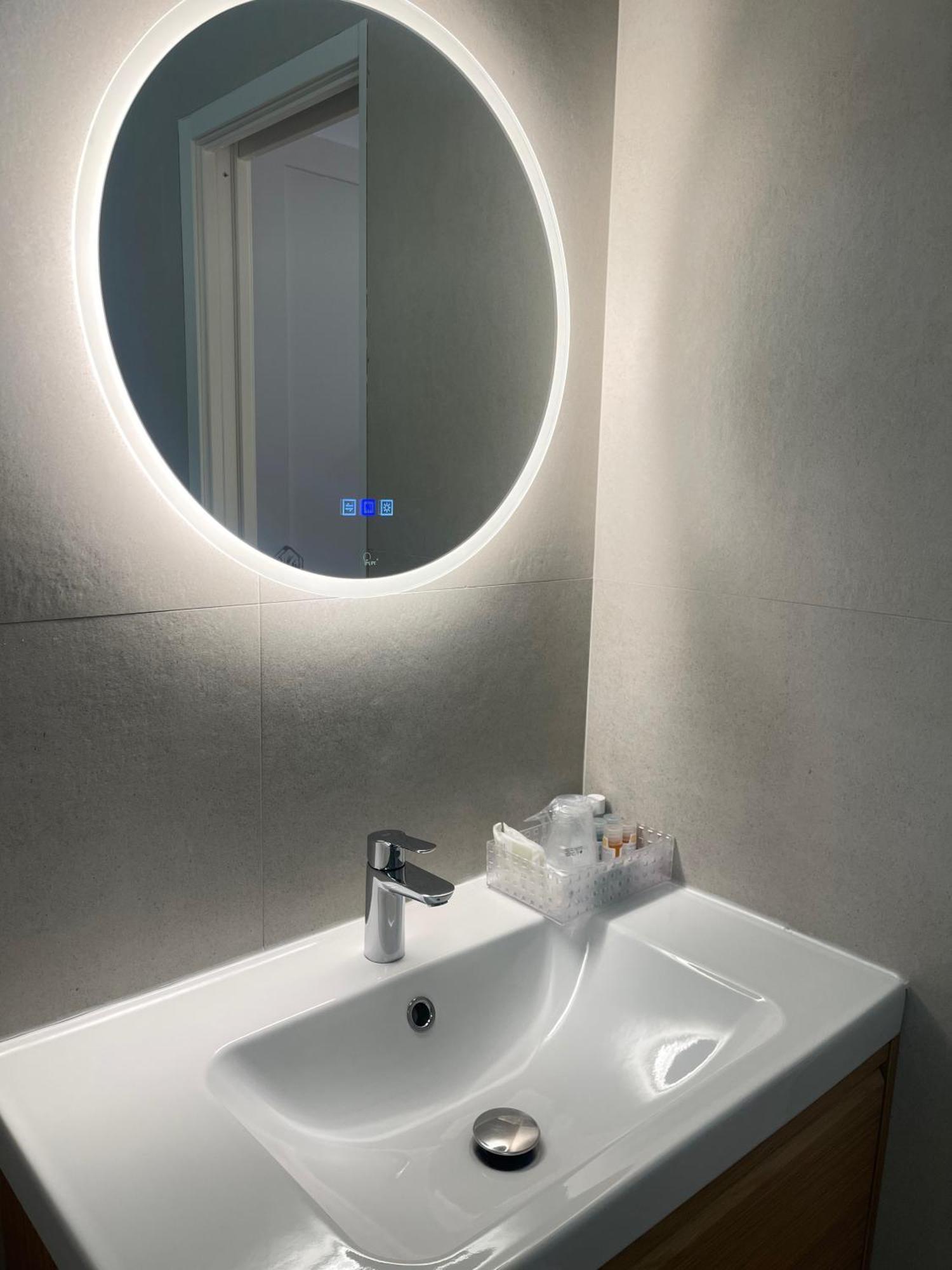 May Home Guest House Rome Bagian luar foto