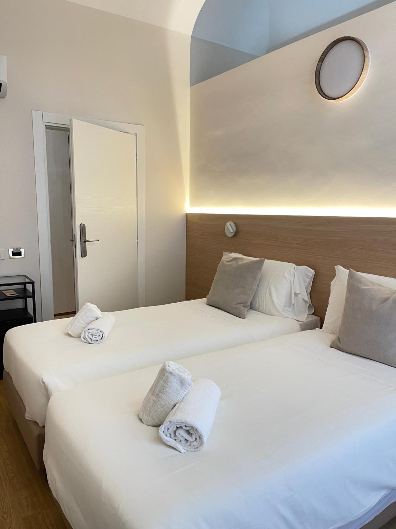 May Home Guest House Rome Bagian luar foto